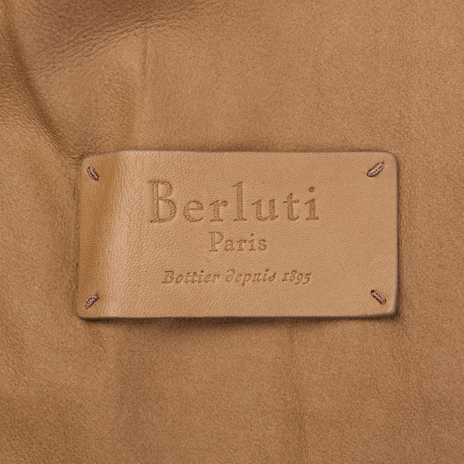 Berluti 伯尔鲁帝 - 麦家星球
